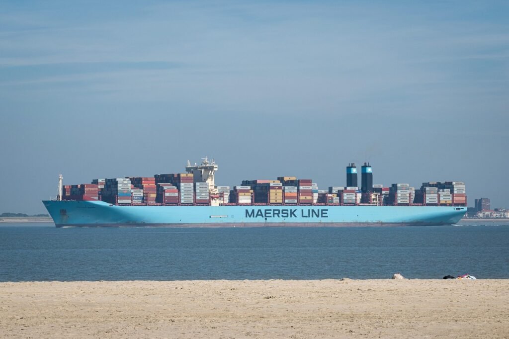 ship, cargo, container ship, cargo ship, transport, freight, container, nature, traffic, loading, water, water transport, breskens, north sea, westerschelde